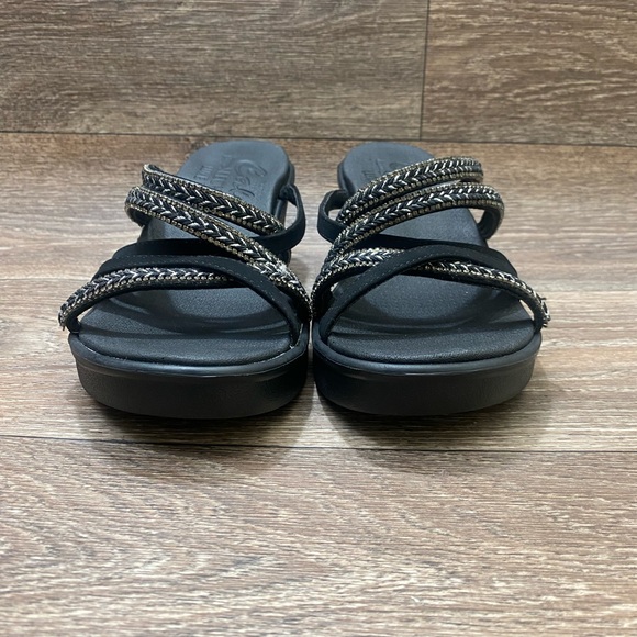 Skechers Size 9 Rumble On Night Out Black Rhinestone
Strappy Wedges Sandal New - Picture 3 of 10